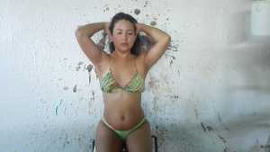 more-slime-pies-without-bras-messy-ses_2